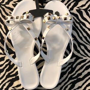 Bre NWOT studded sandals sz 11.5